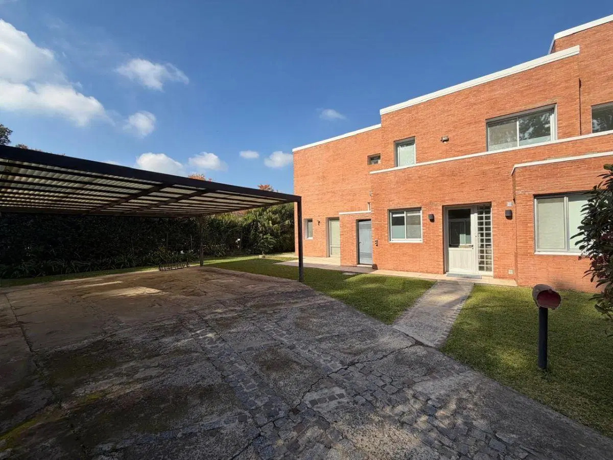 VENTA -ESPLENDIDA CASA MAYLING CLUB DE CAMPO 5