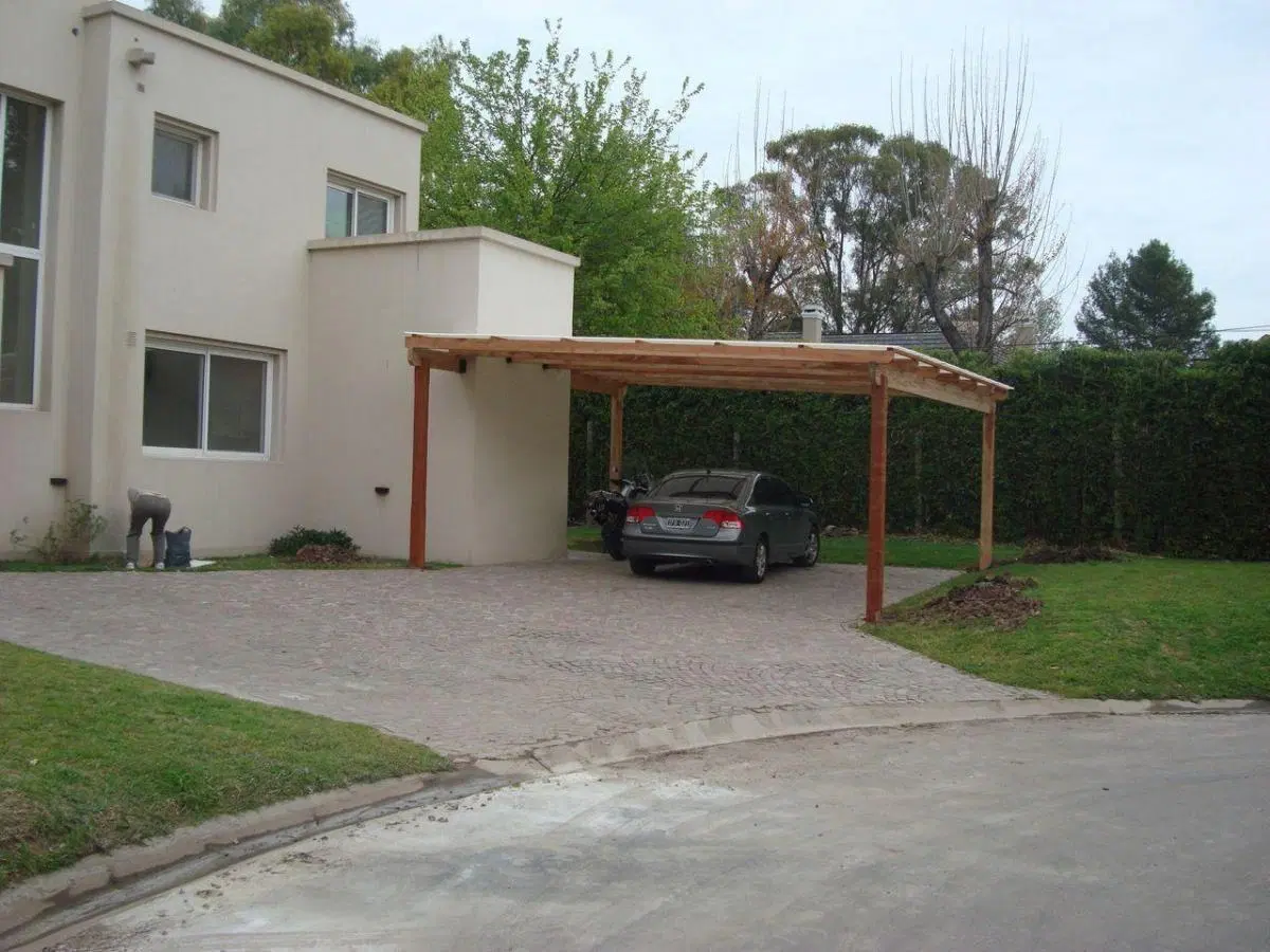 Casa de 800 m2 con 3 dormitorios en venta en Bosque Chico 5