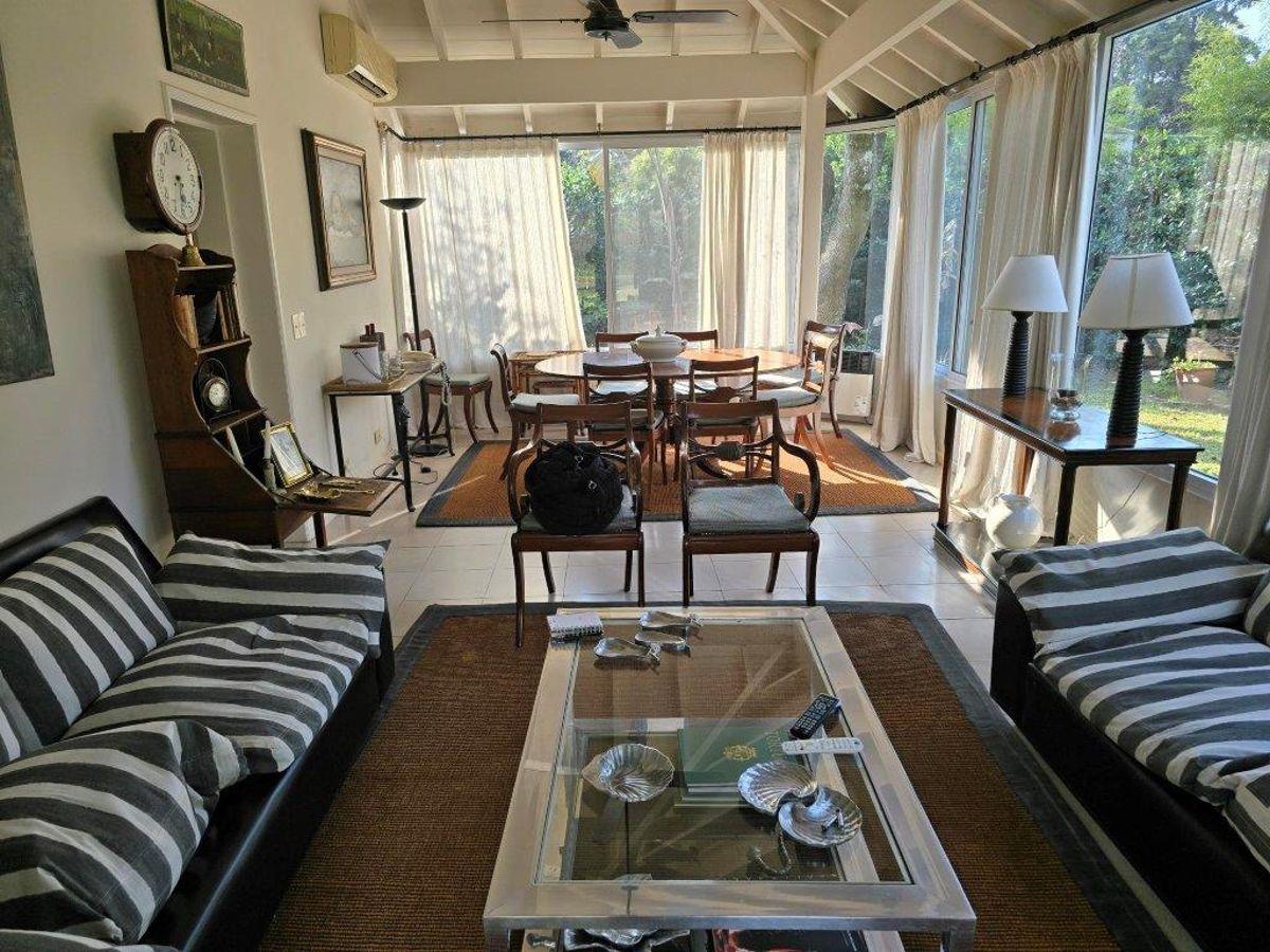 Foto de Execelente Ubicacion Casa en Venta Sobre Espectacular Jardin - Tortugas, imagen 4
