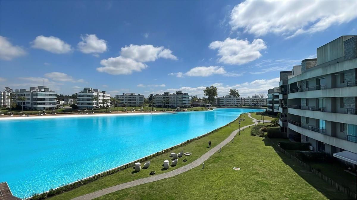Foto de Departamento en venta en Lagoon con vista a la laguna, imagen 3