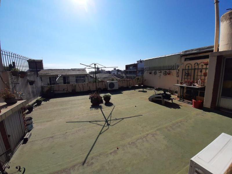 Casa PH en Venta en Lanus Este 4