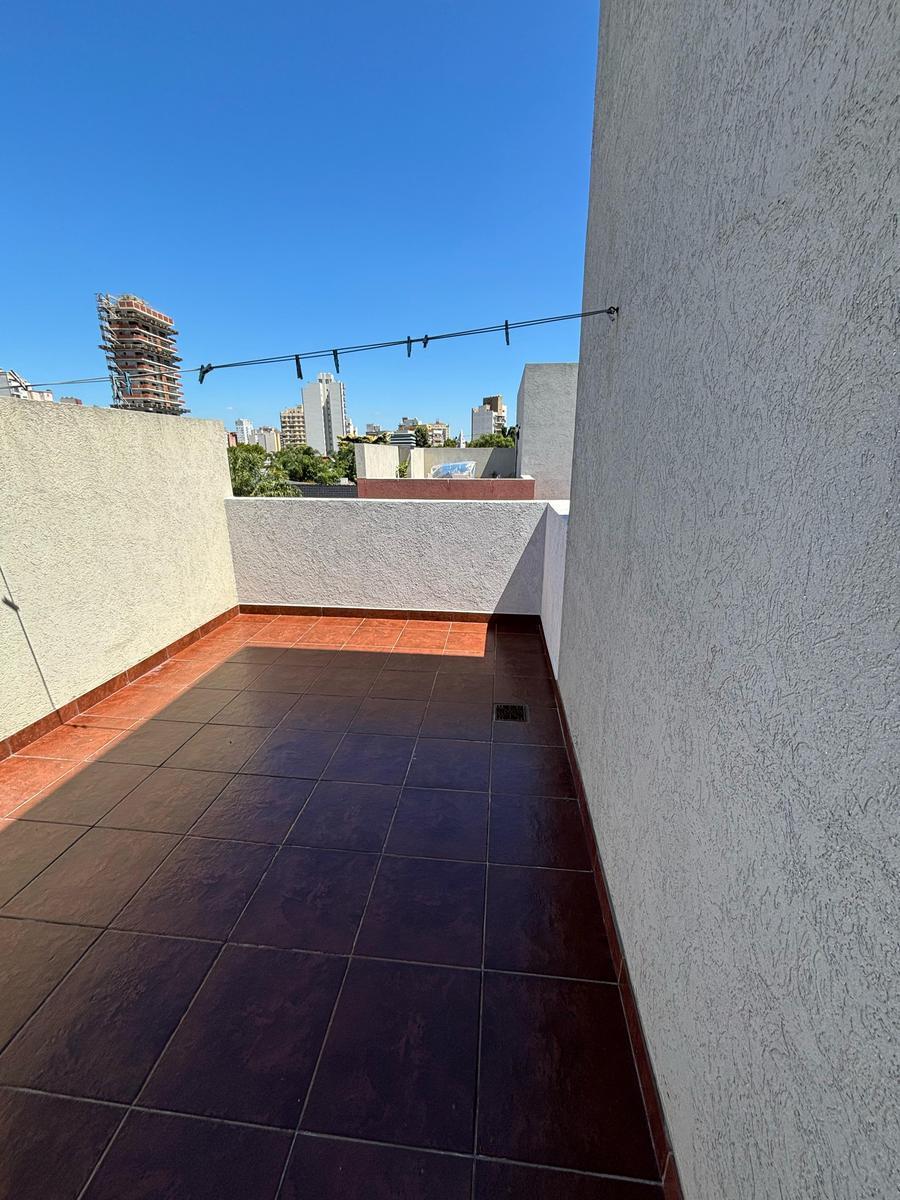 Departamento en Lanús Este 3