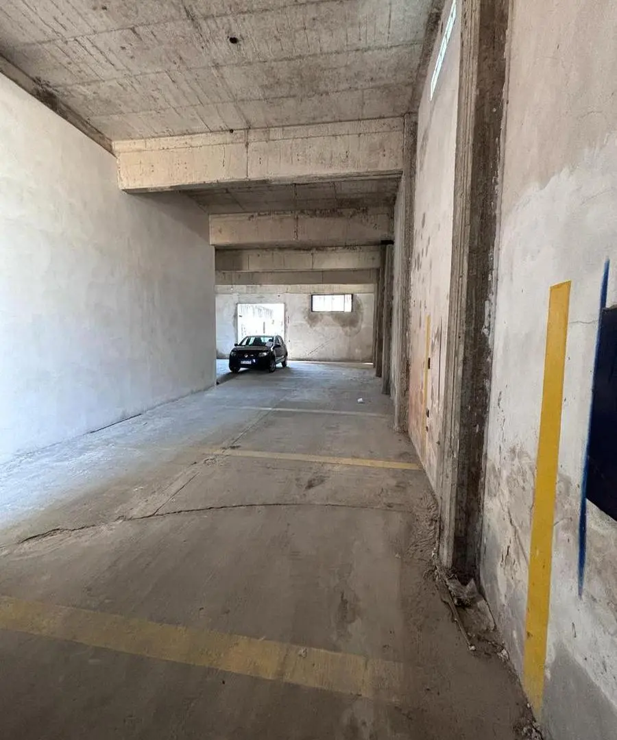 Galpón para uso particular en Lanús Este 2