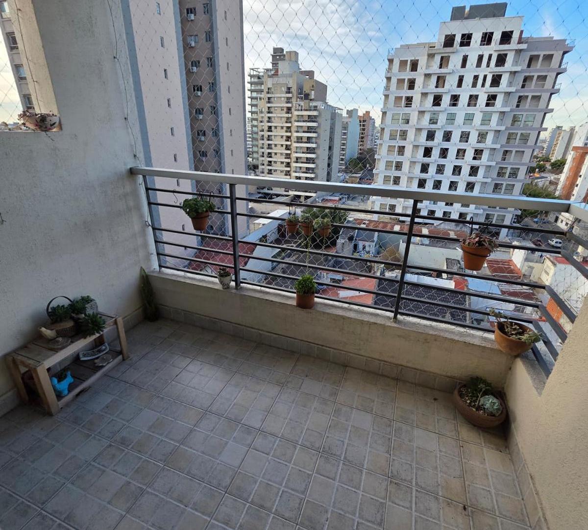Foto de Departamento tipo duplex 3 ambientes con cochera en Lanús Este, imagen 5