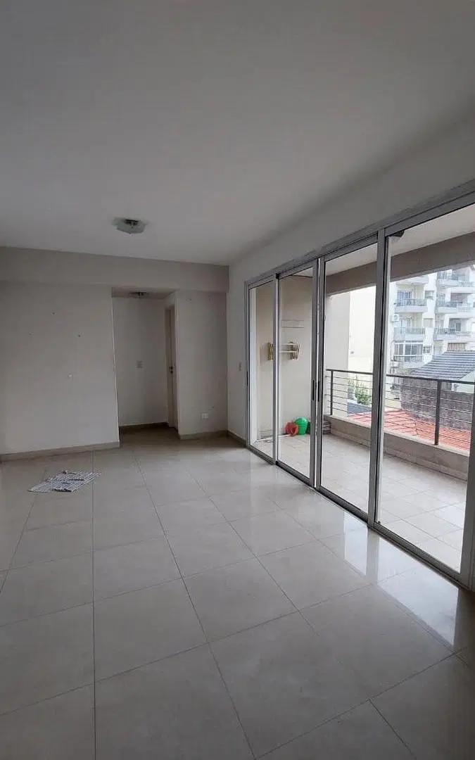 Departamento en Lanús Este 1
