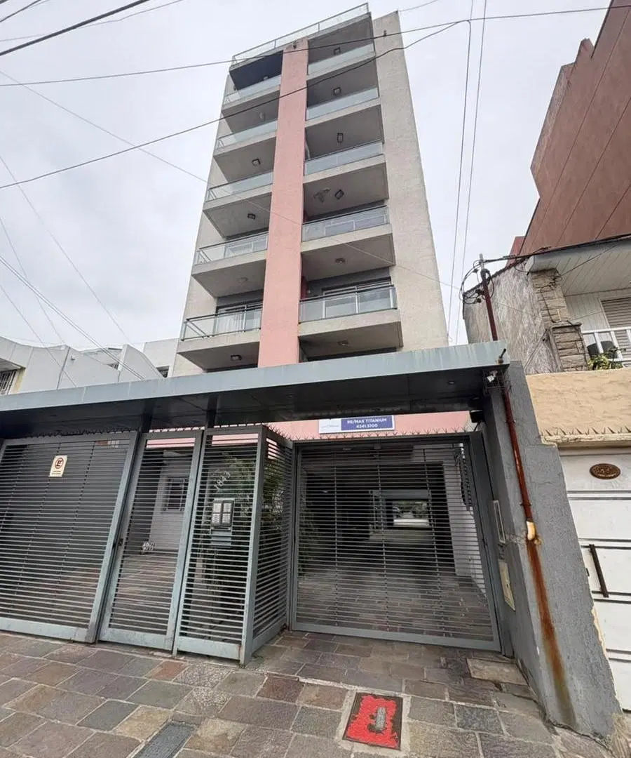 Departamento con cochera 5