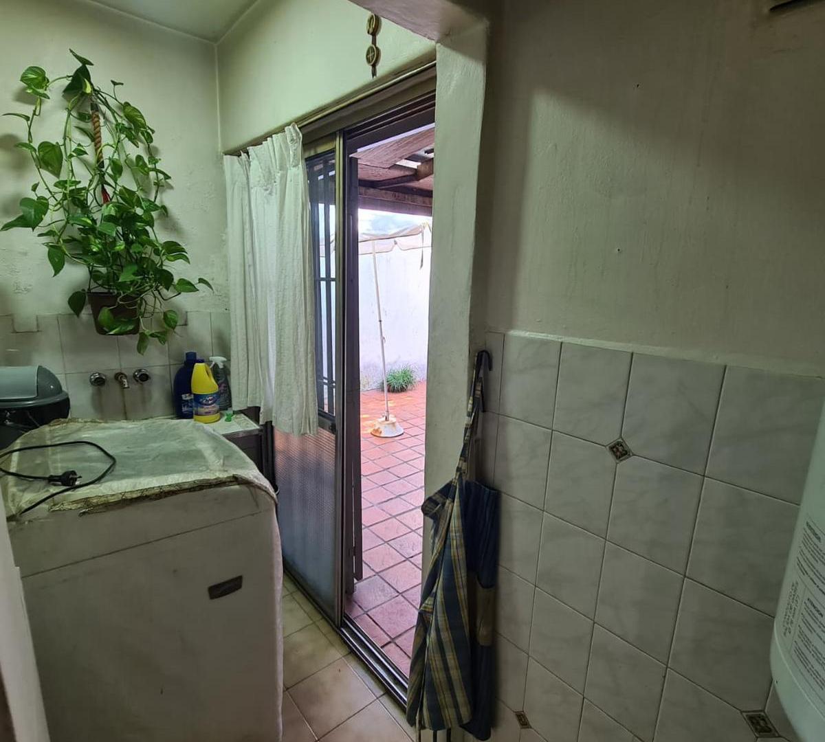 Foto de Casa 4 ambientes en Lanús Este, imagen 5