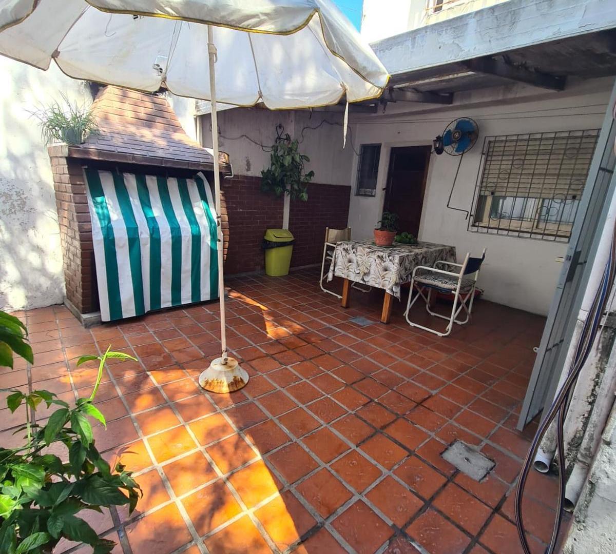 Foto de Casa 4 ambientes en Lanús Este, imagen 2