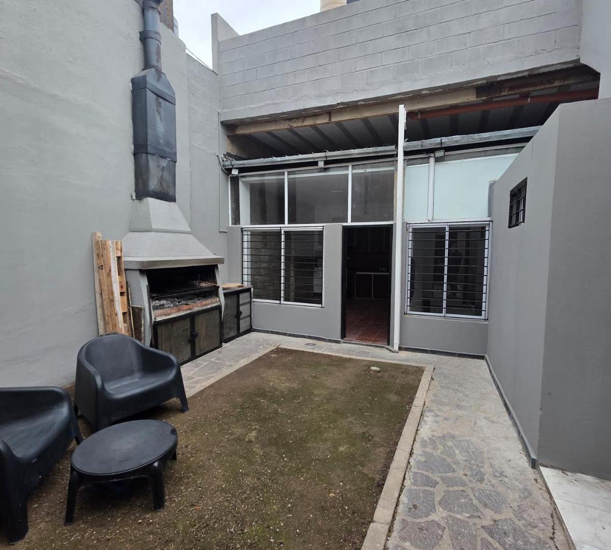 Foto de PH 2 amb planta baja en Lanús Este, imagen 1
