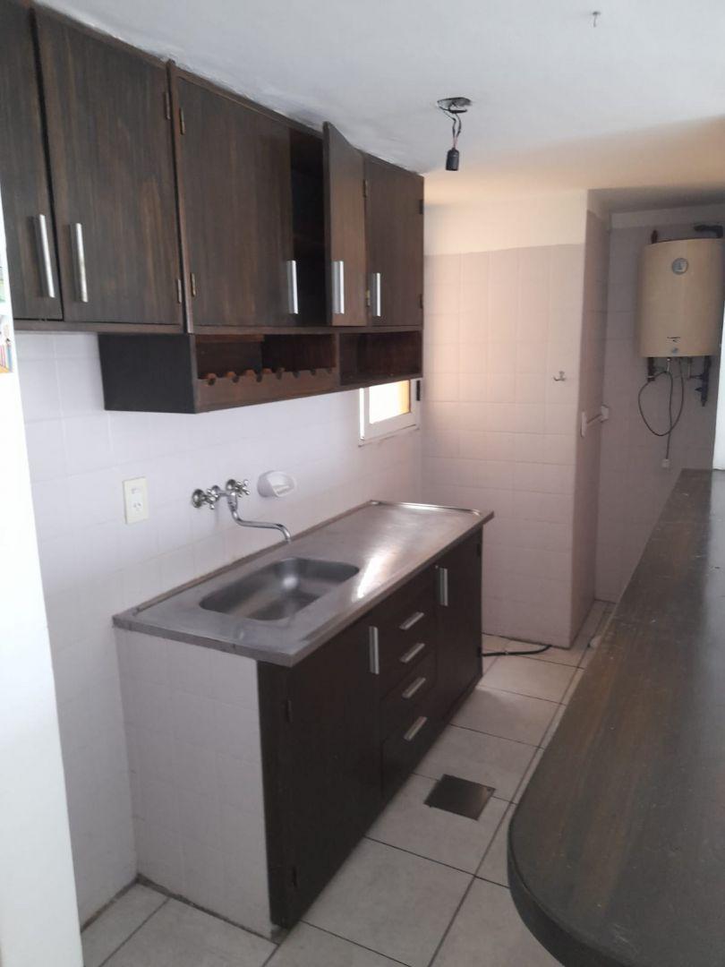 Foto de Alquiler centrico Depto 1 dormitorio zona facultad de ingenieria química, imagen 4