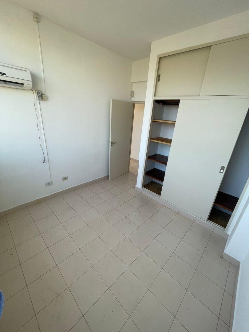 Foto de En venta Luminoso departamento 3 dormitorios en Microcentro de Posadas, imagen 2