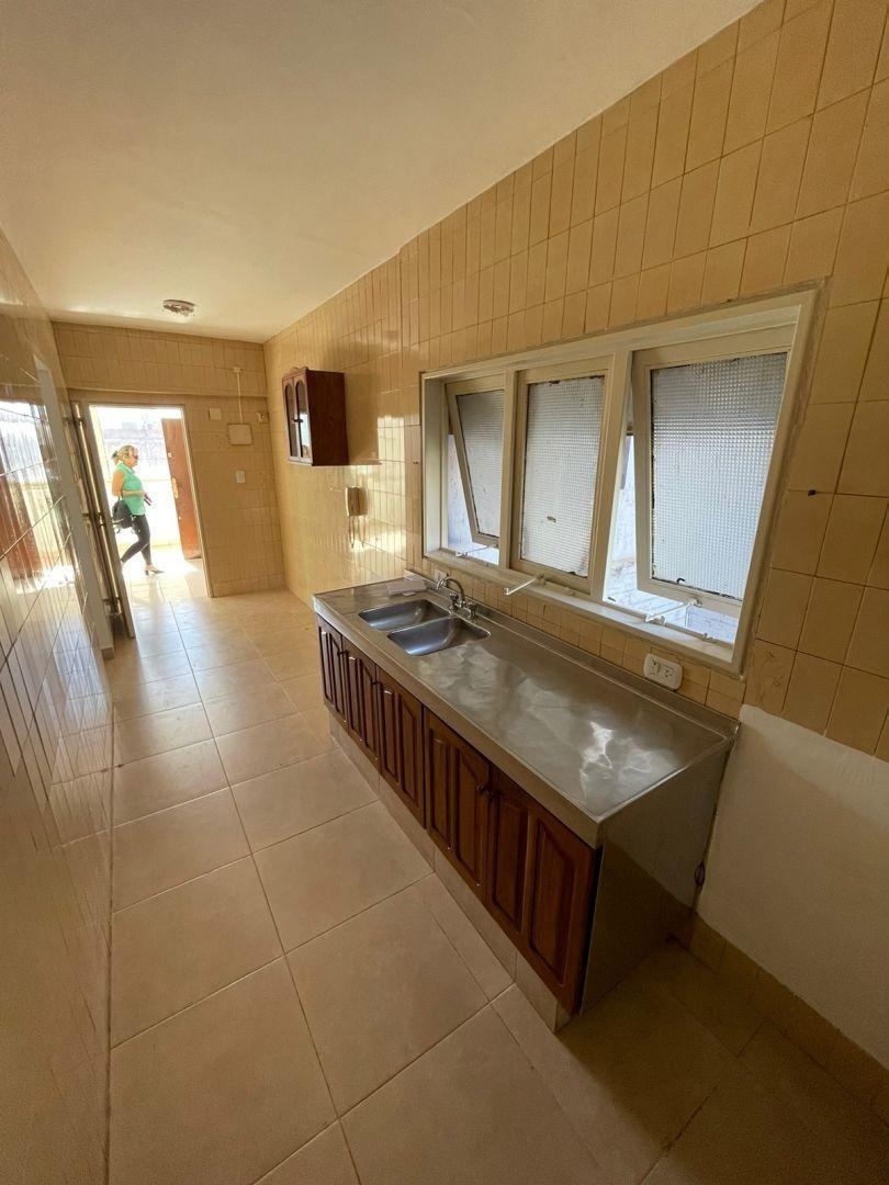 Foto de En venta Luminoso departamento 3 dormitorios en Microcentro de Posadas, imagen 3
