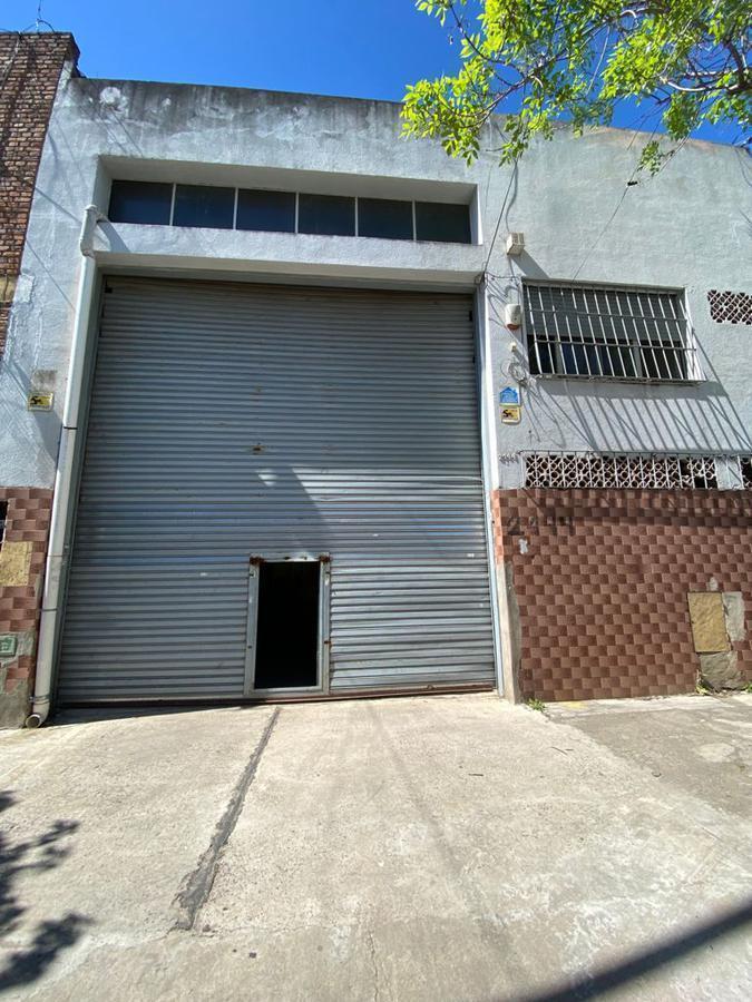 Deposito con Oficinas 2