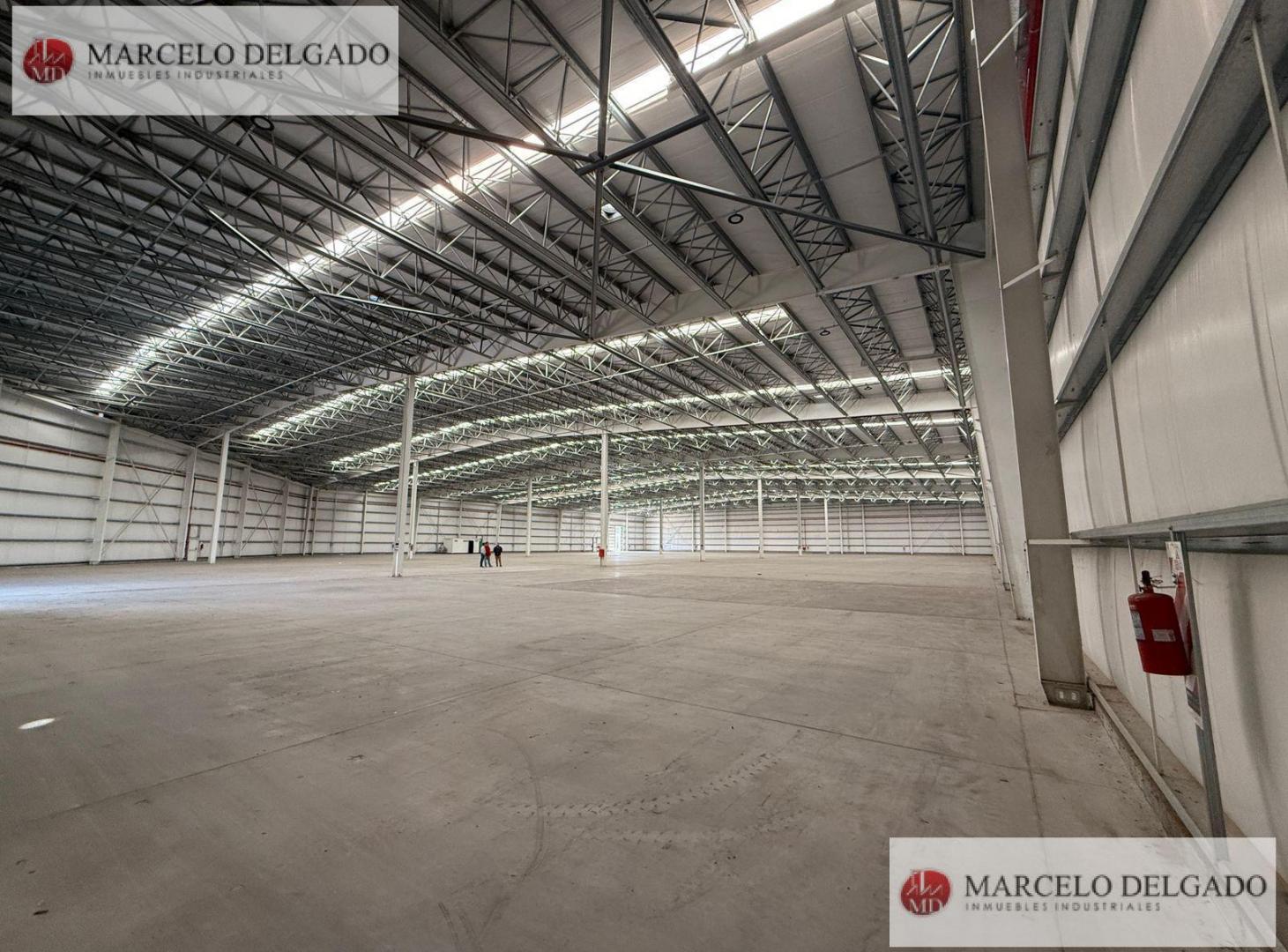 Foto de Galpón depósito 8800 m2 en LA PLATA, NAVE INDUSTRIAL TRIPLE A ALQUILA O, imagen 2