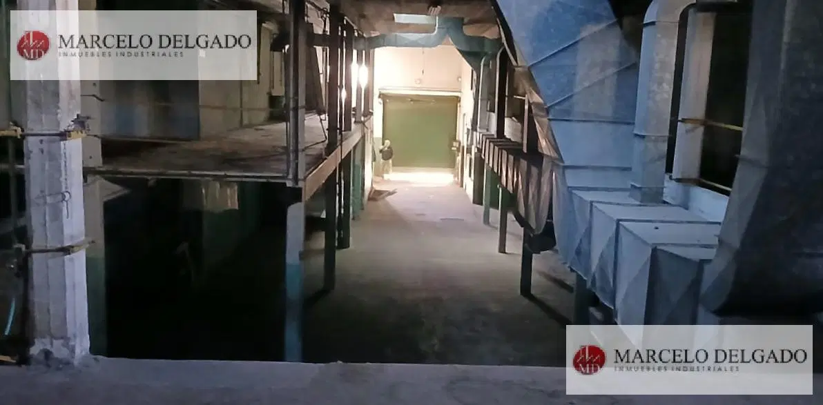 Depósito - Galpón de 1100 m2 en  Lomás del Mirador - ALQUILER - VENTA 2