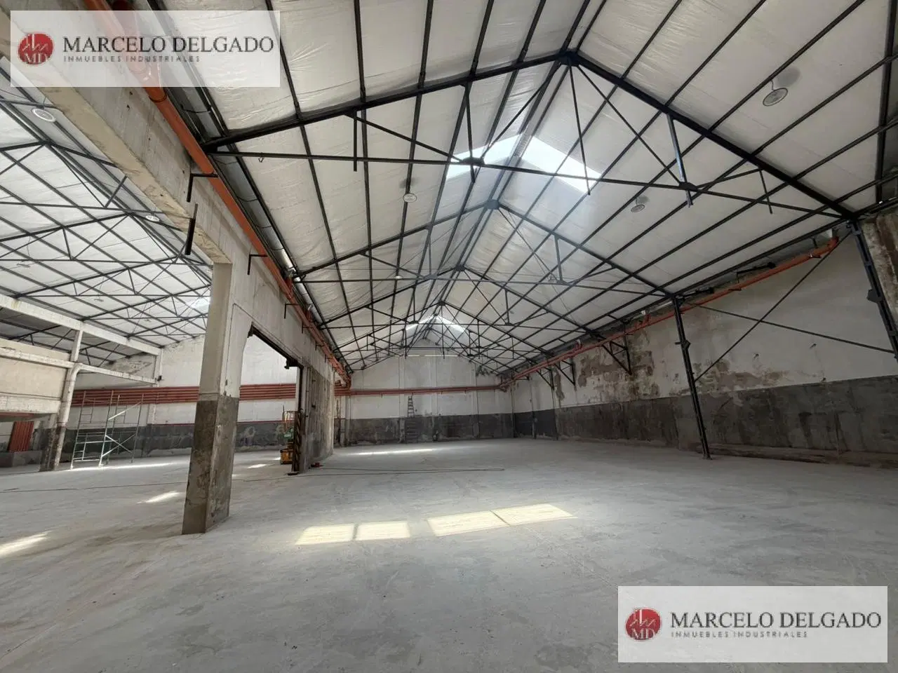 Galpón - Depósito de 2650 m2 en la Boca - ALQUILER 5