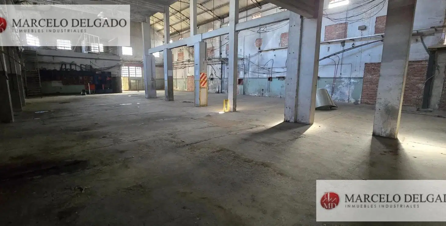Galpón - Depósito  de 373 m2. en Lanús - VENTA 3
