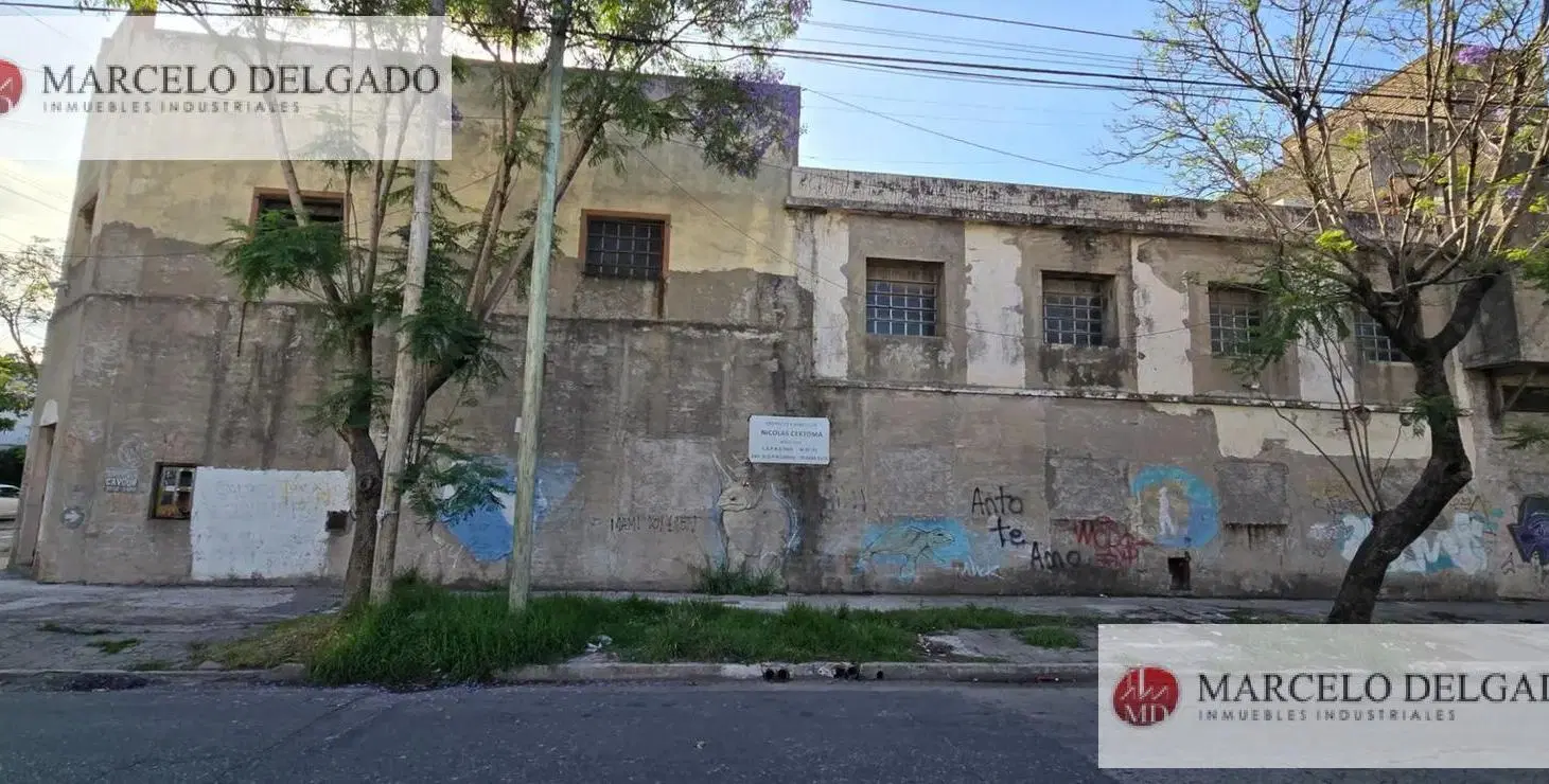 Galpón - Depósito  de 373 m2. en Lanús - VENTA 6