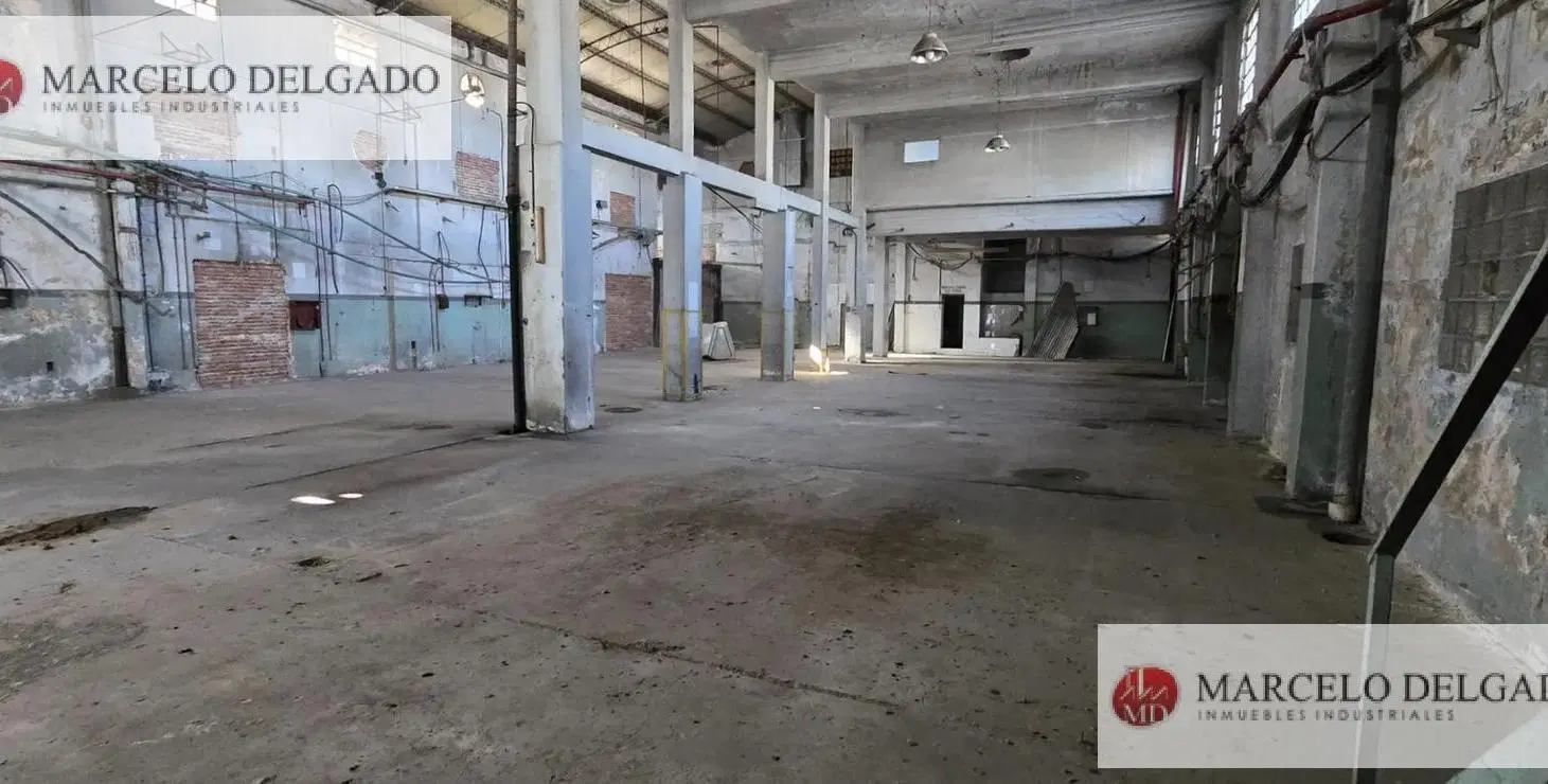 Galpón - Depósito  de 373 m2. en Lanús - VENTA 2