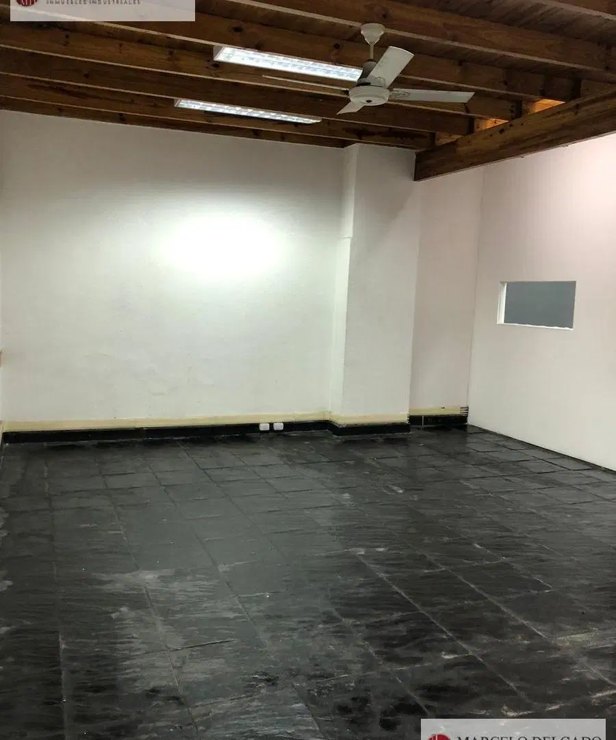 Galpón de 1200 m2 en  Pompeya - ALQUILER 2