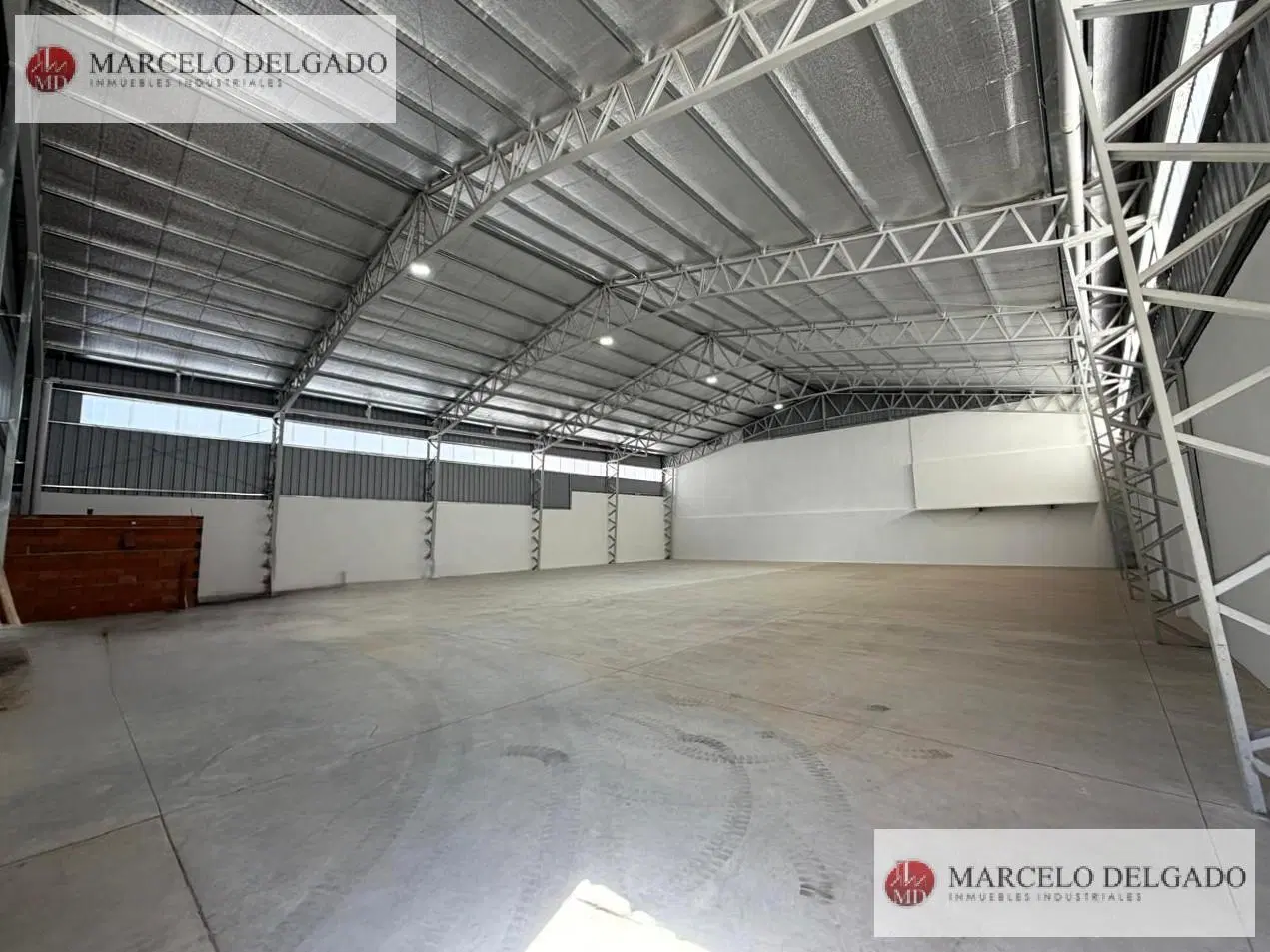 Depósito Galpon 580 m2 cubiertos Quilmes Alquiler 4