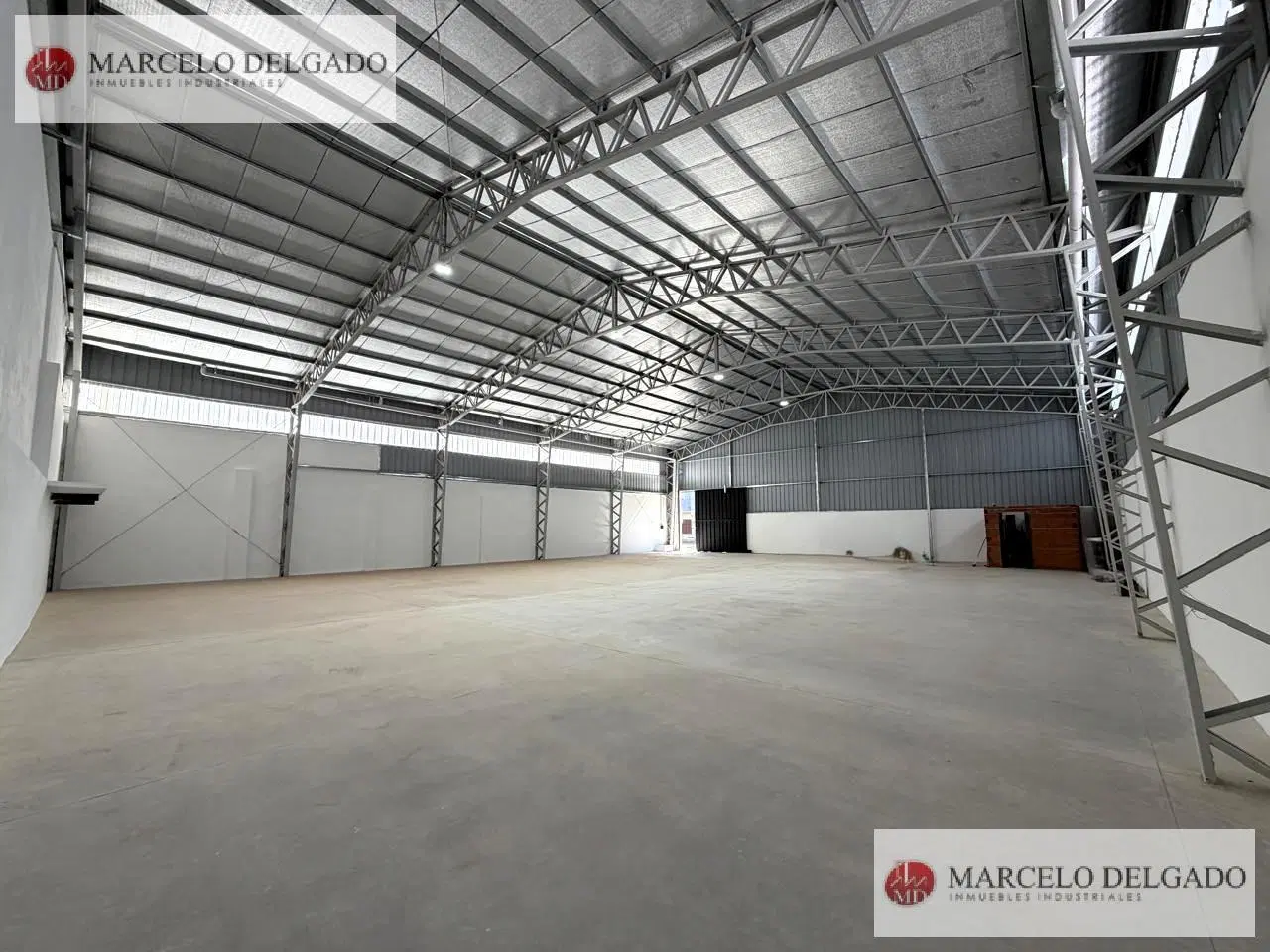 Depósito Galpon 580 m2 cubiertos Quilmes Alquiler 3