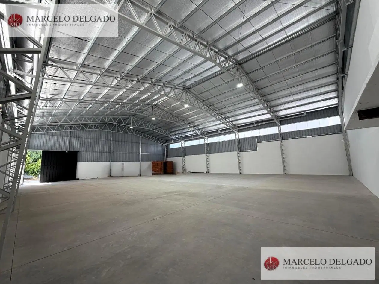 Depósito Galpon 580 m2 cubiertos Quilmes Alquiler 5