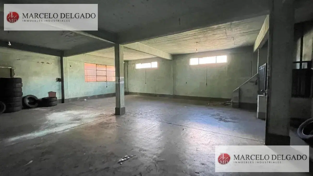 Galpón - Depósito  de 1200 m2. en Avelladeda - VENTA - ALQUILER 4
