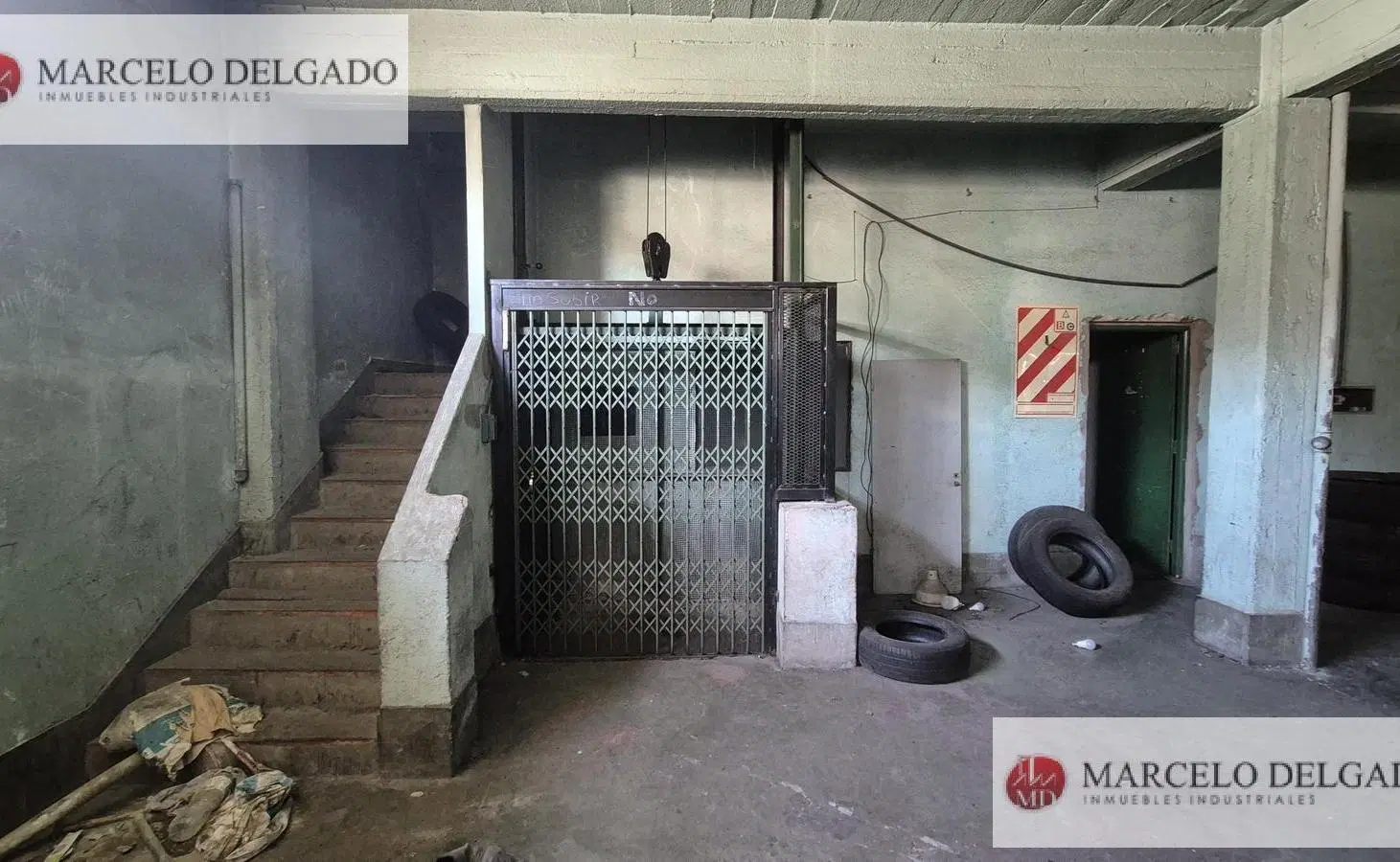 Galpón - Depósito  de 1200 m2. en Avelladeda - VENTA - ALQUILER 2