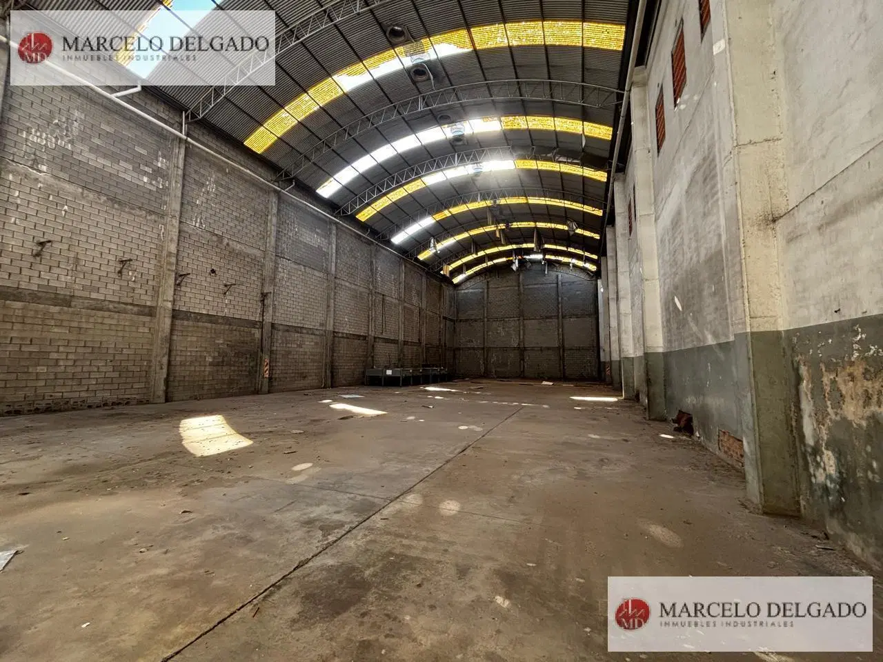 Galpón - Depósito de 744 m2  en  Lanús Oeste - VENTA - ALQUILER 4