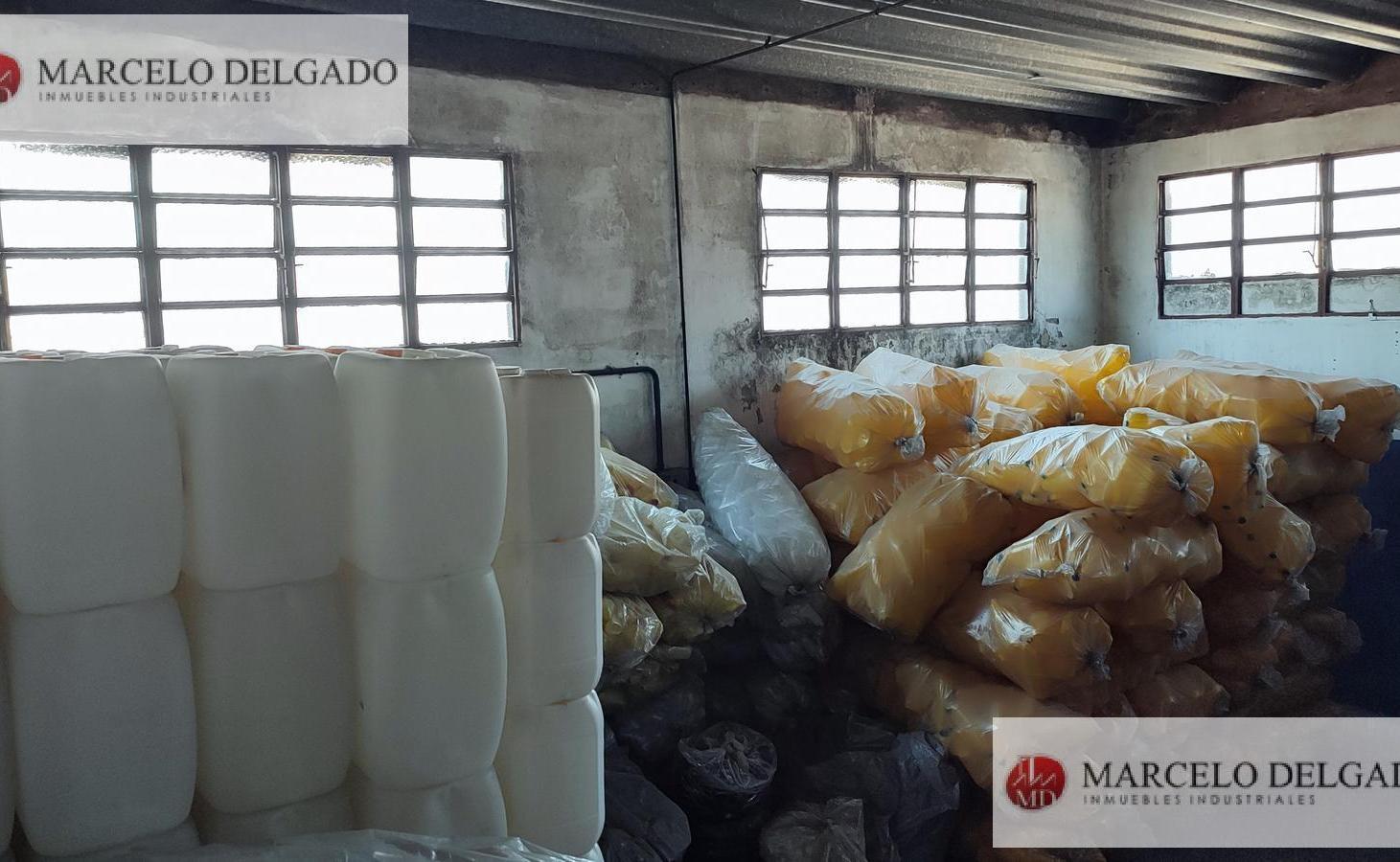 Foto de Galpón Industrial con oficinas en San Justo 1.200 m² – Alquiler, imagen 1