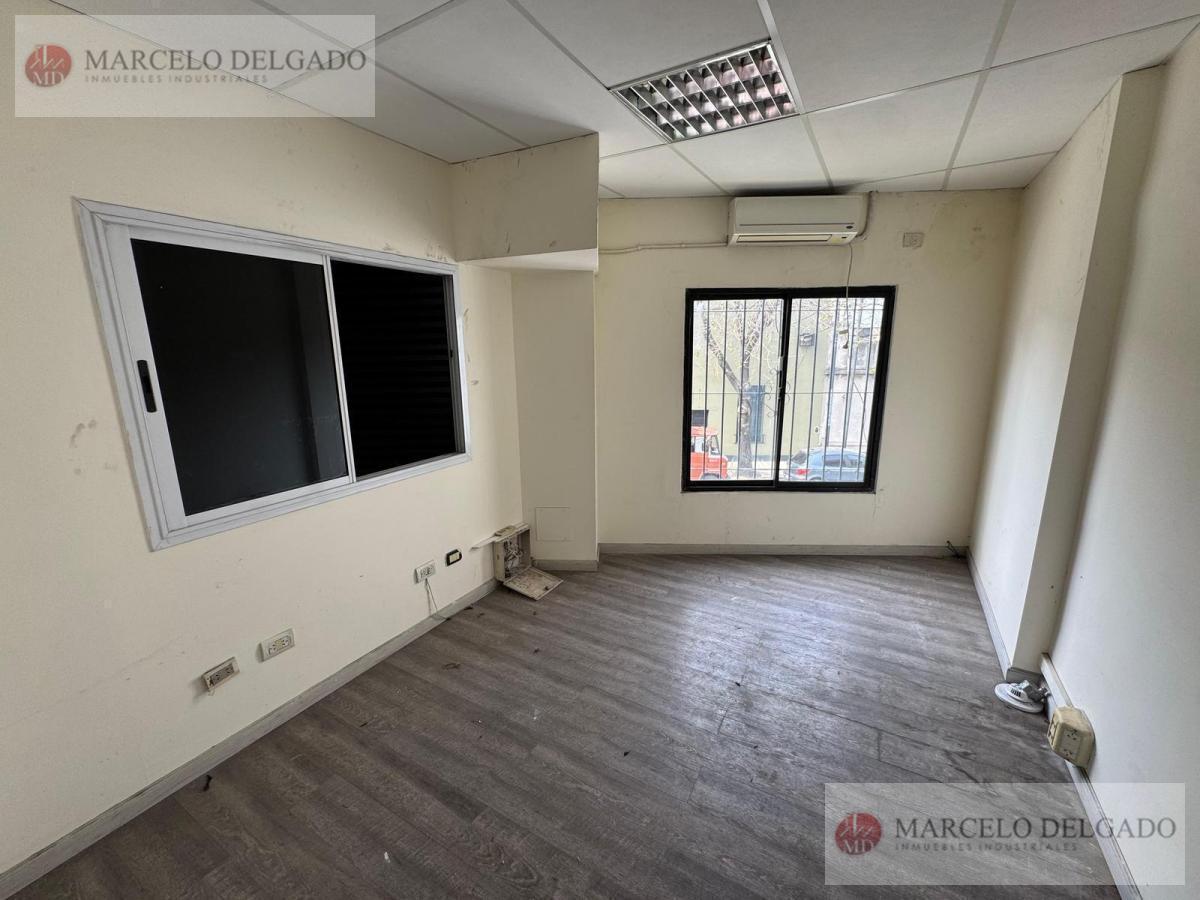 Foto de Depósito - Galpón de 788 m2 en Barracas - ALQUILER, imagen 1