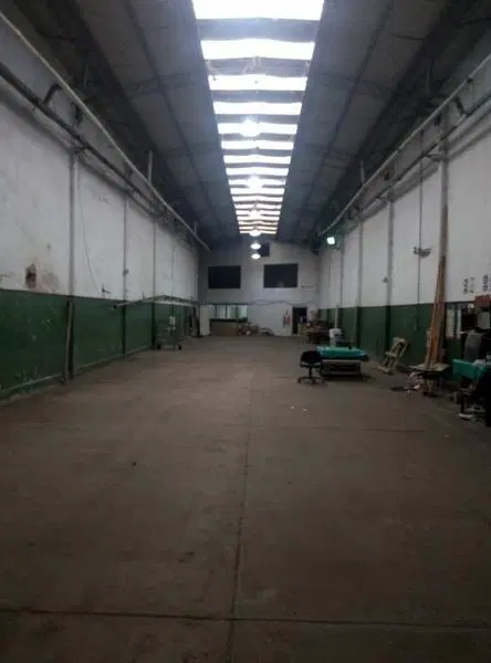 Galpo deposito 550 mts2, Alquiler o Venta en BARRACAS 5