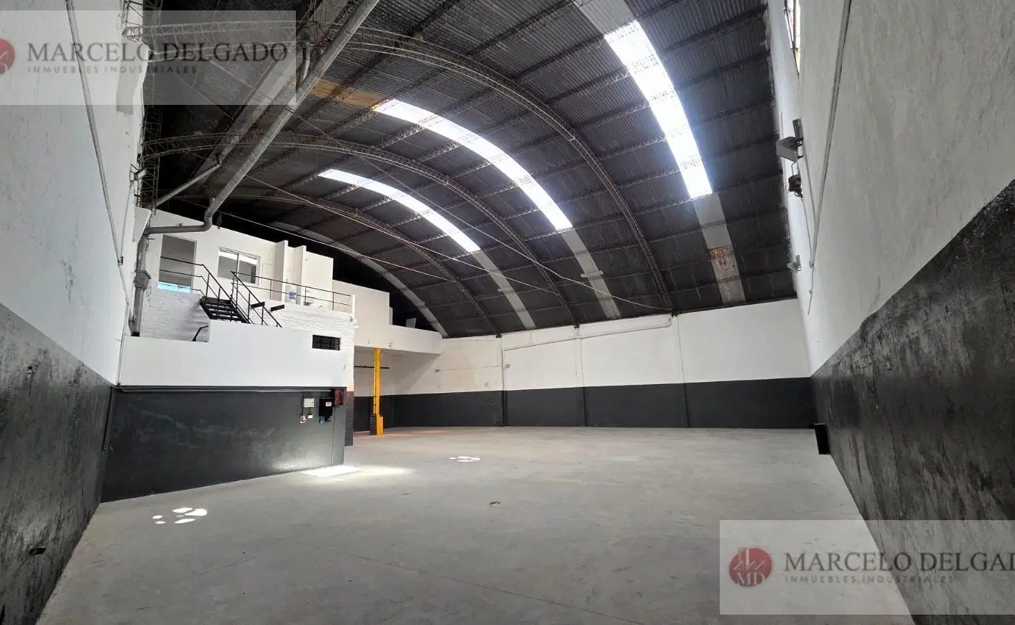 Depósito Galpon 450 m2 La Boca en Alquiler Mixtura 3 4