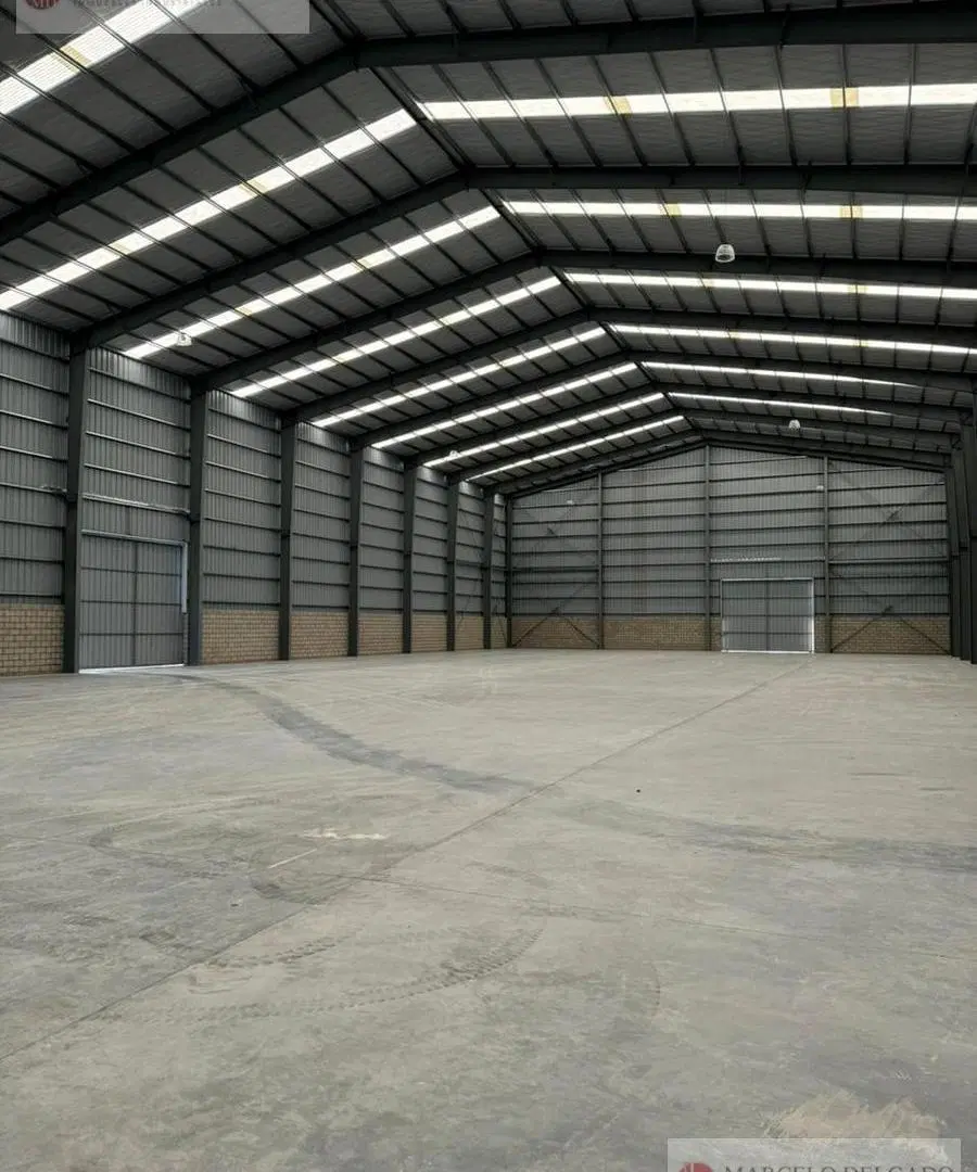 Deposito - Galpon - 2100 m2 cubiertos -  El Pato - Berazategui - ALQUILER 2