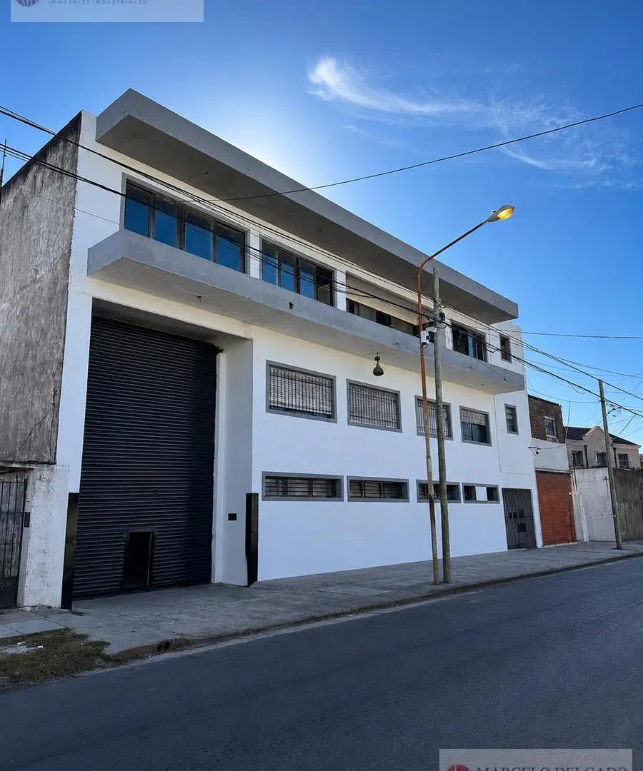 Galpón - Depósito de 1100 m2 en Lomas del Mirador - ALQUILER 2