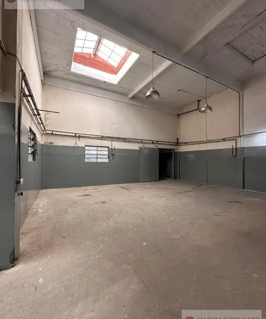 Galpón - Depósito de 1100 m2 en Lomas del Mirador - ALQUILER 5