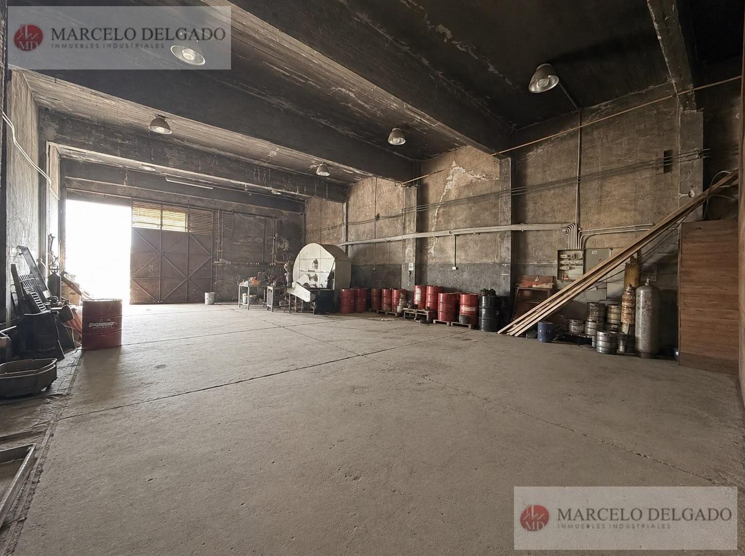 Foto de Galpón - depósito (Vivienda aparte) 2500m2 300m2 BERNAL OESTE - ALQUILER, imagen 2