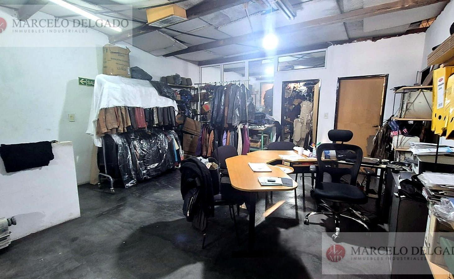 Foto de Galpón - Depósito con oficinas de 500 m2 - Piñeyro, Avellaneda - VENTA, imagen 3