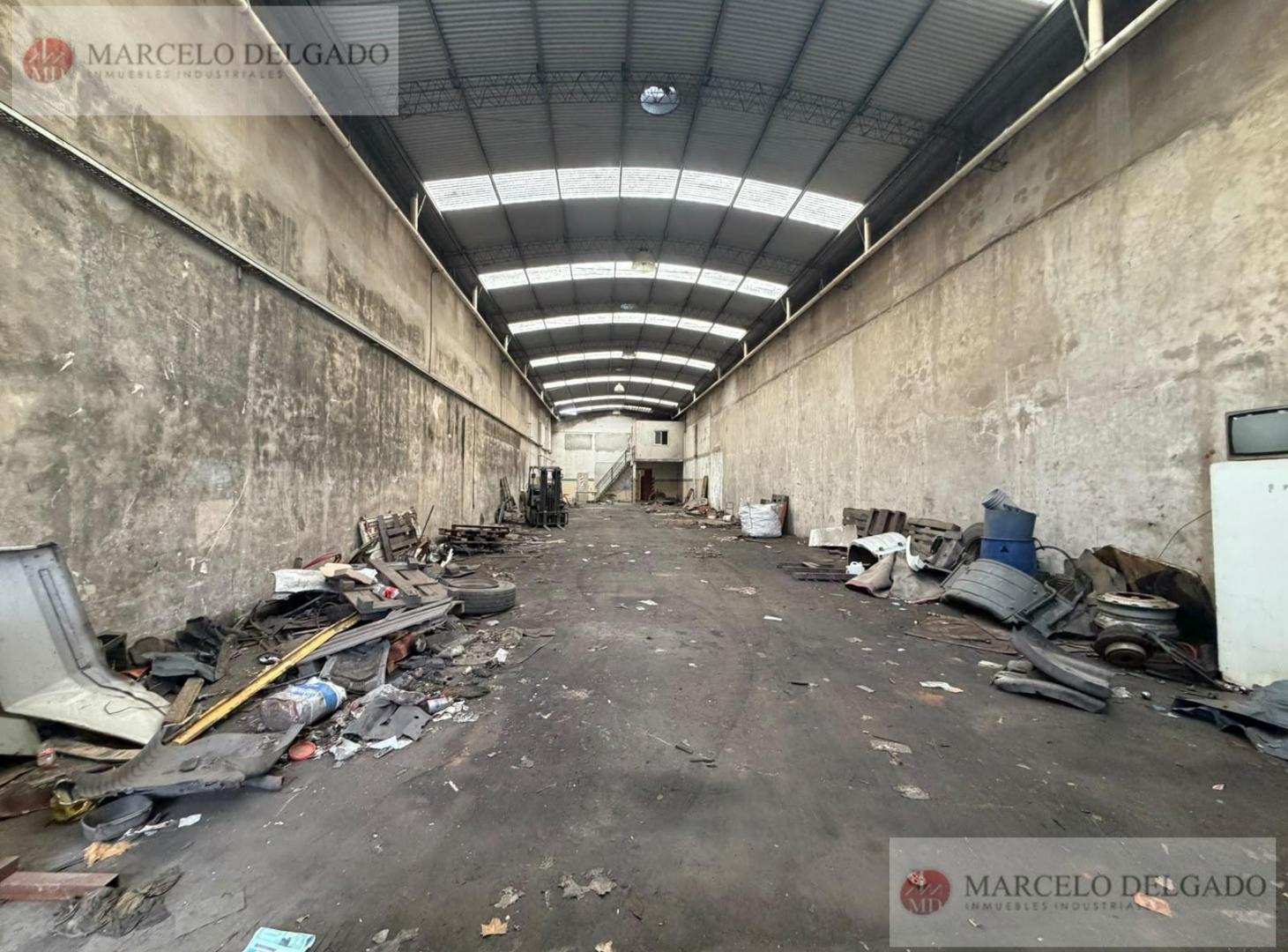 Foto de Depósito Comercial sobre avenida de 10m x 45m - Entrada Contenedor, imagen 4