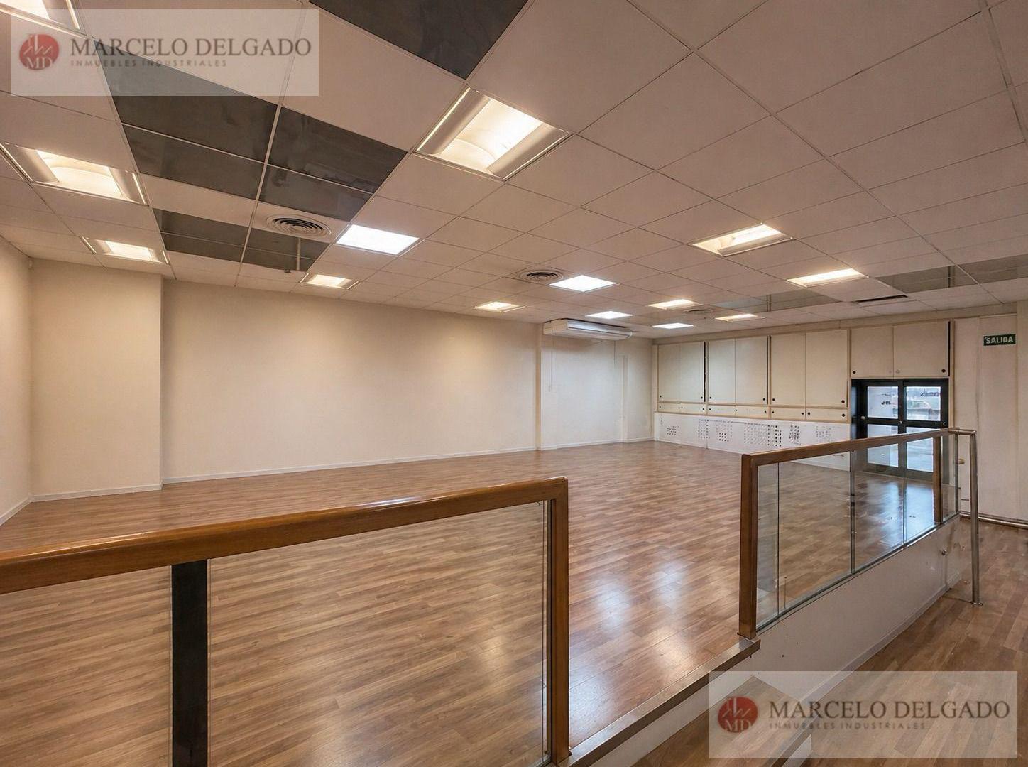 Foto de Depósito - Galpón de 766 m2 en Parque Chacabuco - VENTA / ALQUILER, imagen 2