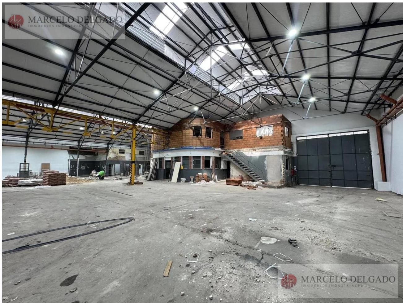 Foto de Galpón - Depósito de 1200 m2 a estrenar en La Boca - Mixt. 3, imagen 1
