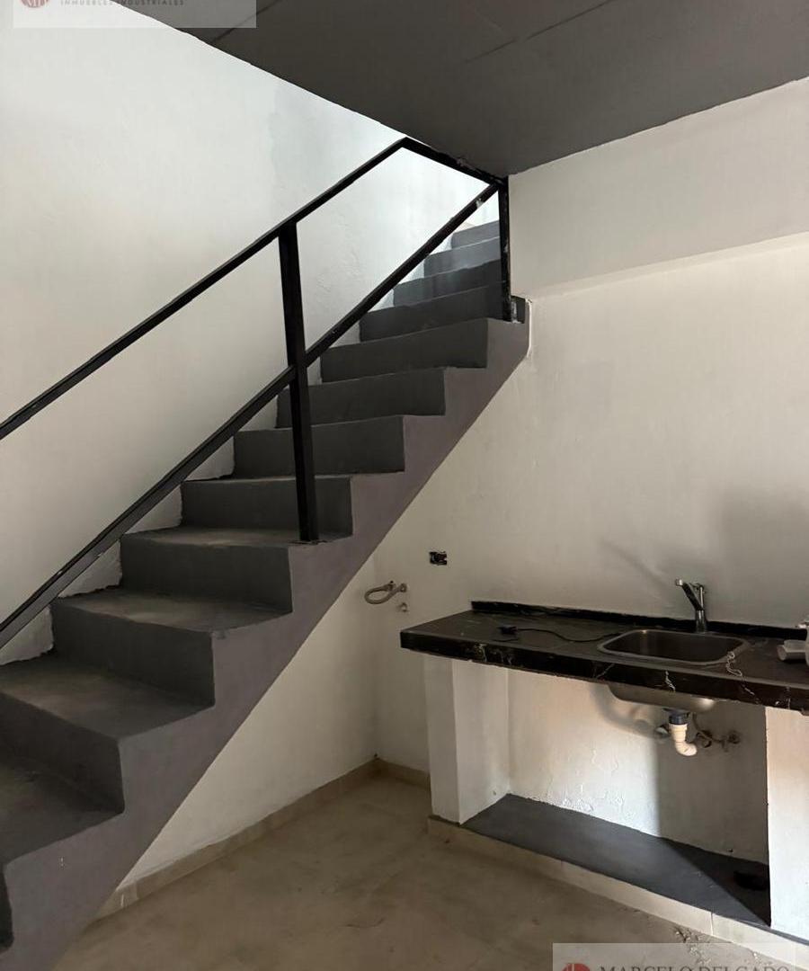 Foto de Depósito - Galpón de 350 m2 en Pompeya - Alquiler, imagen 4