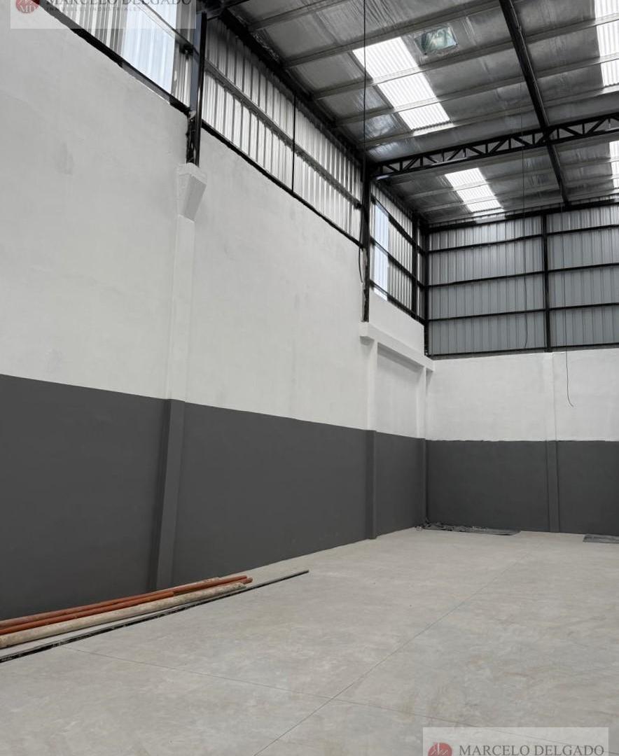 Foto de Depósito - Galpón de 350 m2 en Pompeya - Alquiler, imagen 3