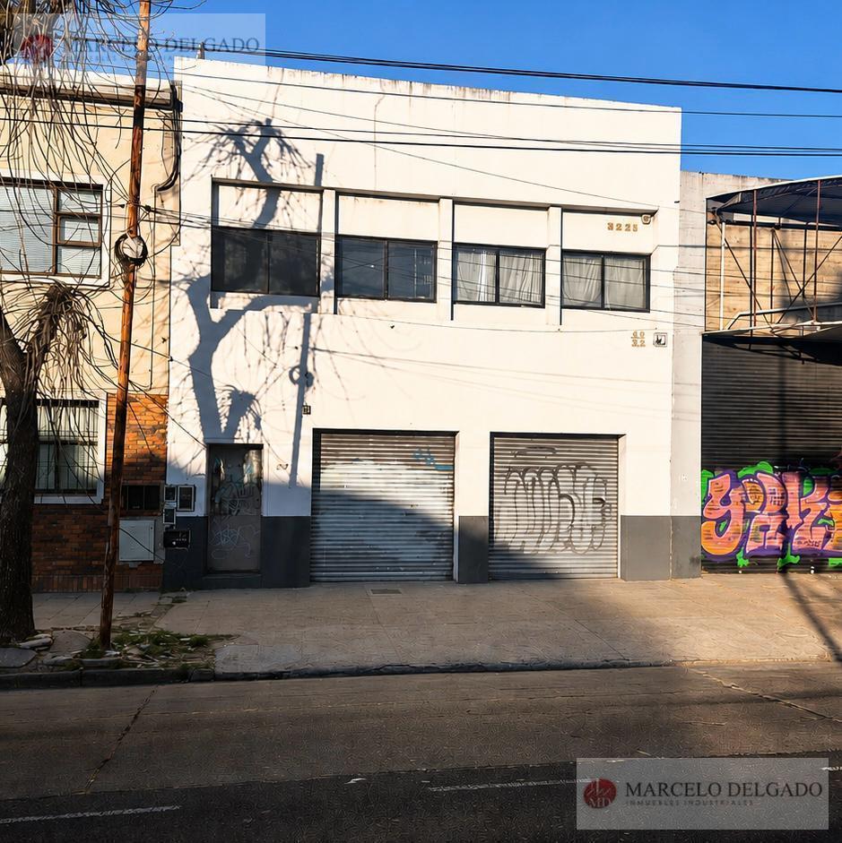 Foto de Galpón - Depósito con oficinas de 500 m2 - Piñeyro, Avellaneda - VENTA, imagen 2