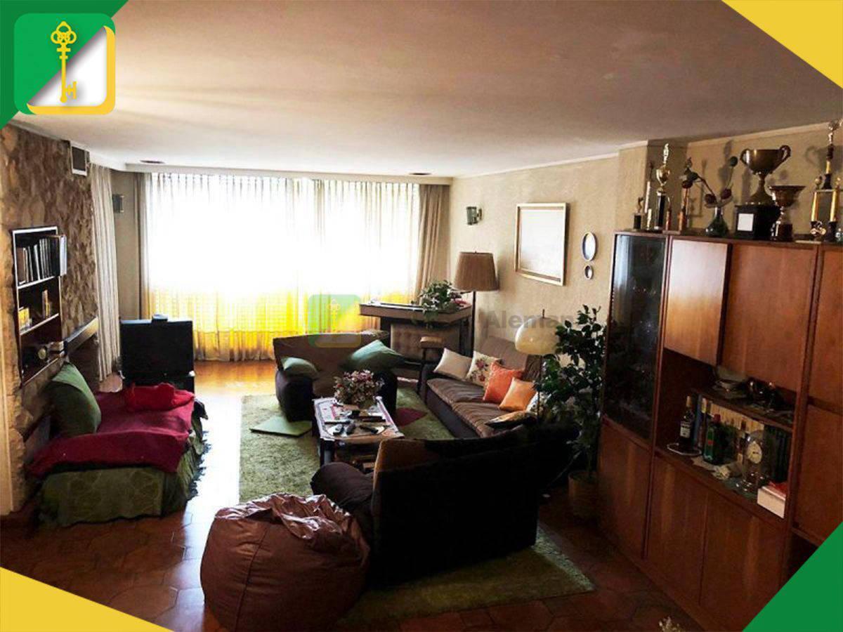Venta - Casa 4 dormitorios - Villa Ballester