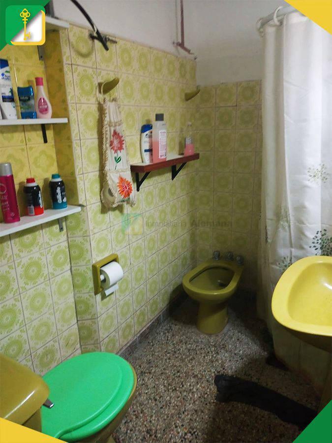 Venta - Casa con local - Villa Ballester