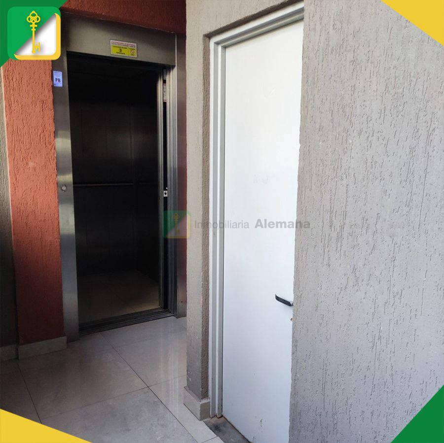 Foto de Venta - Cochera - Villa Ballester, imagen 1