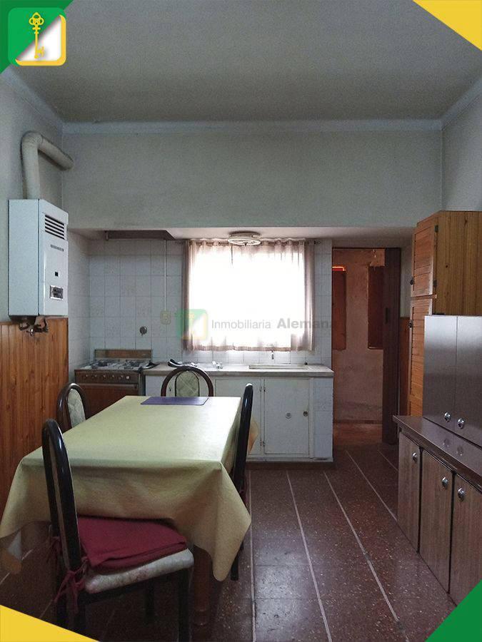Casa 3 Dorm.. | C 82 Alvear Intendente 3162 2