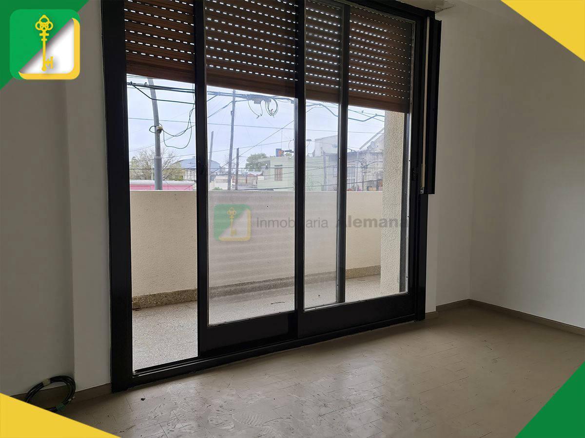 Foto de Venta - Departamento - 2 dormitorios - Villa Ballester, imagen 3